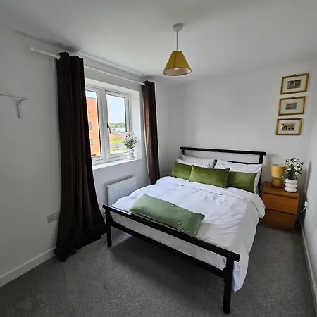 Modern 3 Bedroom Town House Ipswich Exterior photo